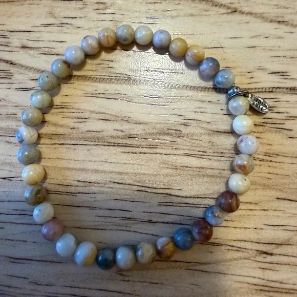 💎Bamboo leaf Energy Tiny Rituals stones bracelet beige neutrals colors - Picture 5 of 5